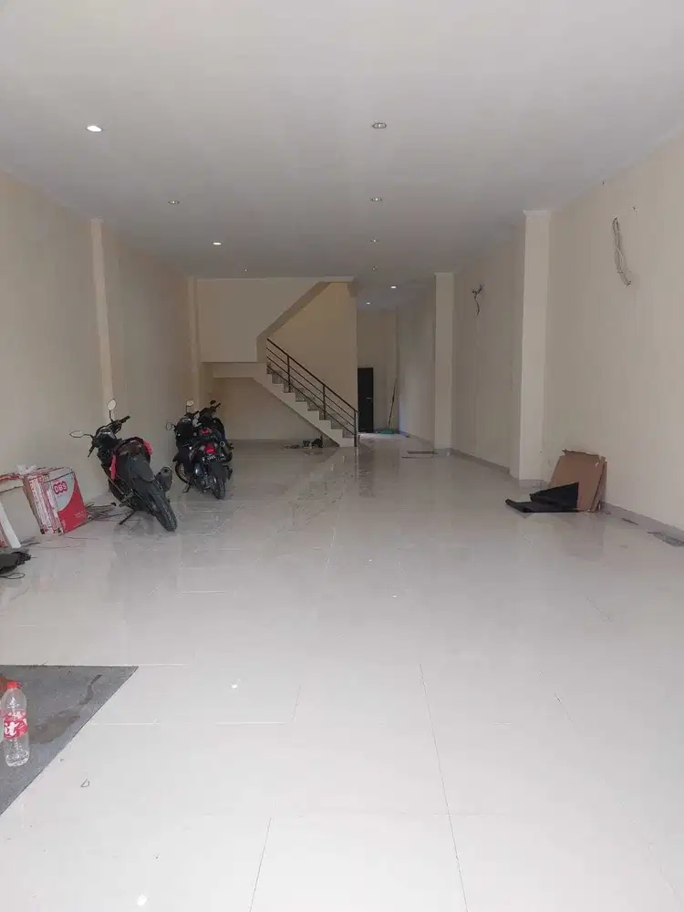 Disewakan ruko gandeng di Rawamangun Jakarta Timur