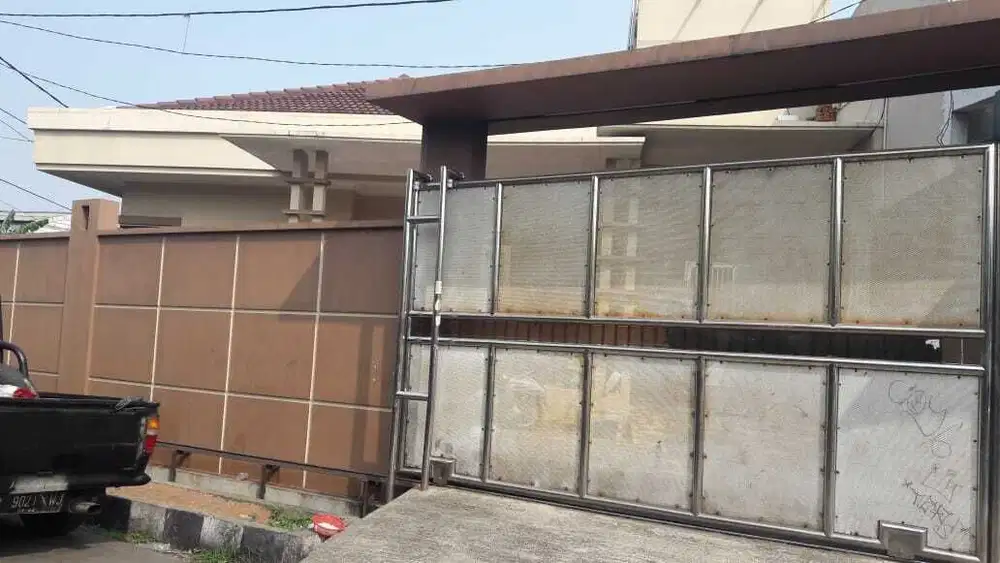 Jual Cepat Rumah Taman Kota Posisi Hook & Strategis Dekat Stasiun KRL