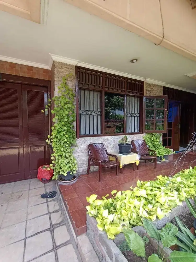 Dijual Rumah 2 Lantai Strategis di Taman Modern Cakung Jakarta Timur