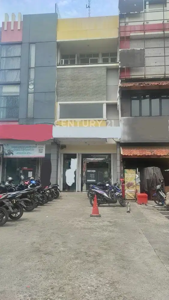 Ruko Sederet Bank Hdp Jln Raya Kh Juanda Ciputat Timur