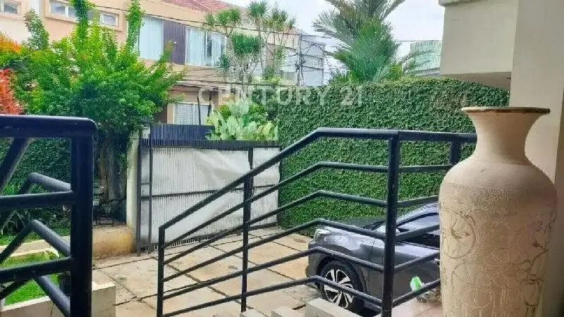 Jual Rumah Di Cilandak Barat, Lokasi Strategis, Sangat Bagus!