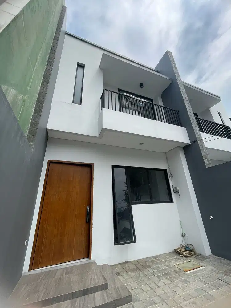 Rumah Bangunan Bagus Mandiri Lokasi Meruya KAV DKI Harga Bersahabat