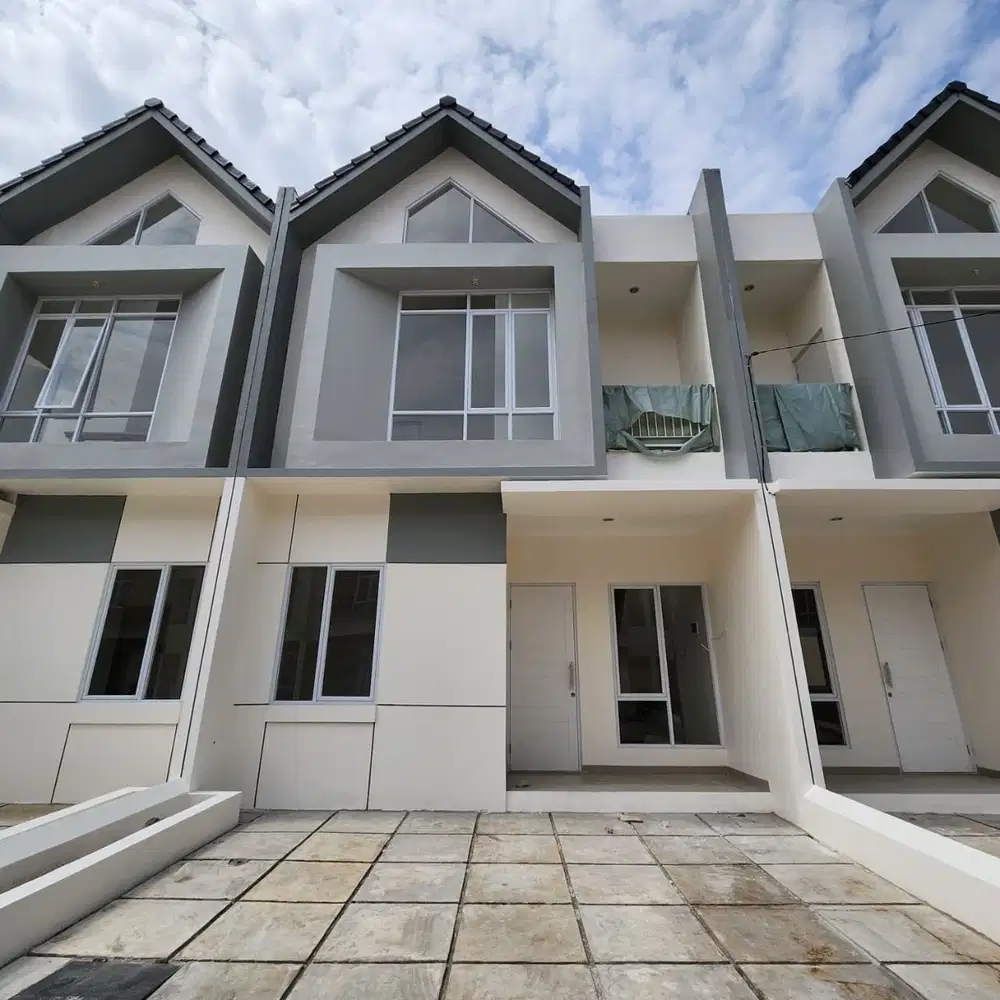 RUMAH DI PRIMA HARAPAN REGENCY LOKASI SAMPING SUMMARECON MALL BEKASI