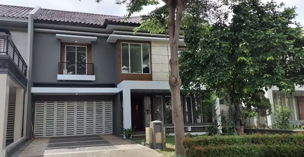 RUMAH DI CLUSTER RENATA ALAM SUTERA DEKAT DENGAN MALL DAN TOLL