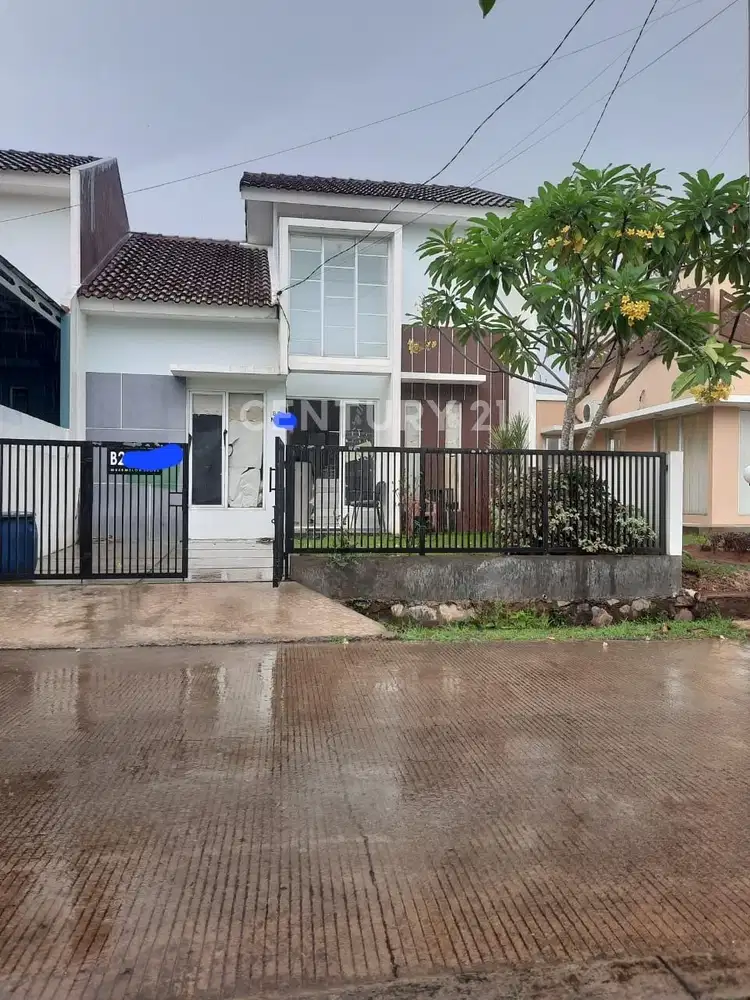 Rumah Tinggal Permata Legenda 3 Dekat Gerbang Masuk