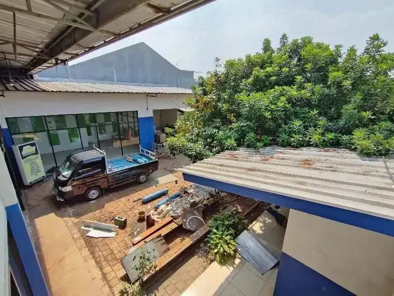 Pinggir jalan H Djole pasar bantar gebang bekasi