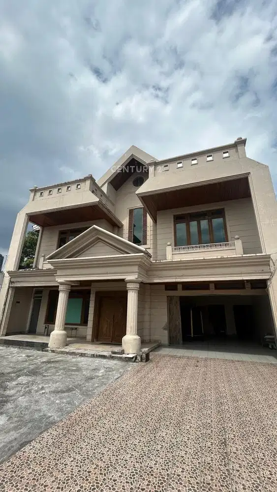 Rumah Strategis Dan Siap Huni Di Jalan Sunu III