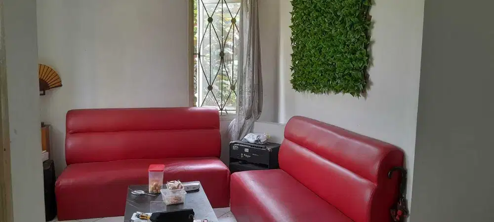 Rumah 2 lantai di lingkungan yg Nyaman dan Tenang