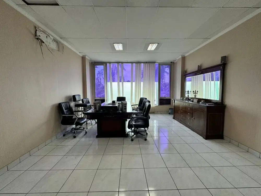 Ruko 3.5 Lantai - Galeri Niaga Mediterania