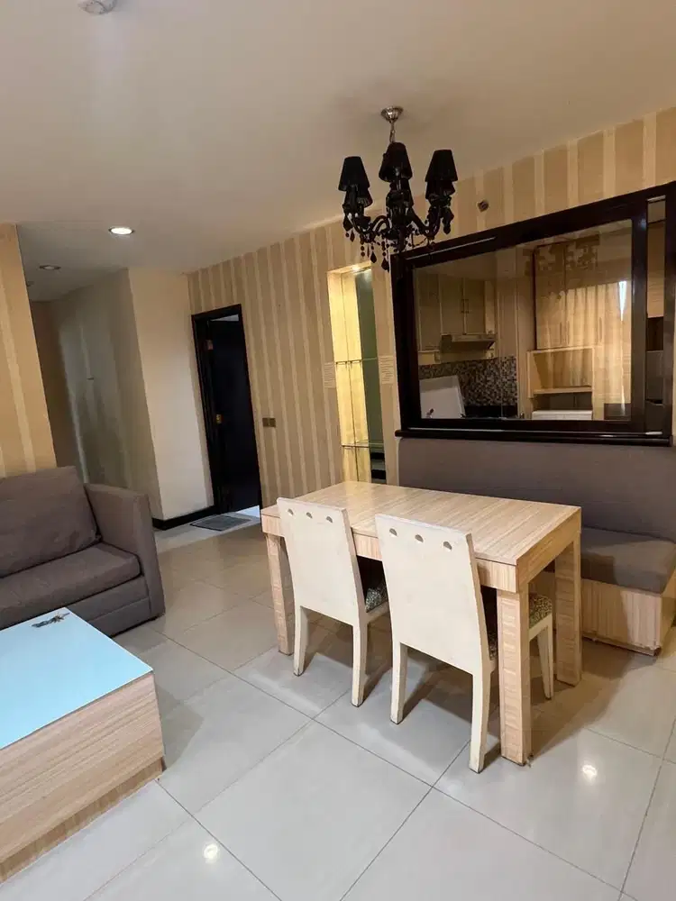 Dijual Apartemen 3BR Menarik, Furnished dan Siap Huni di Paladian Park