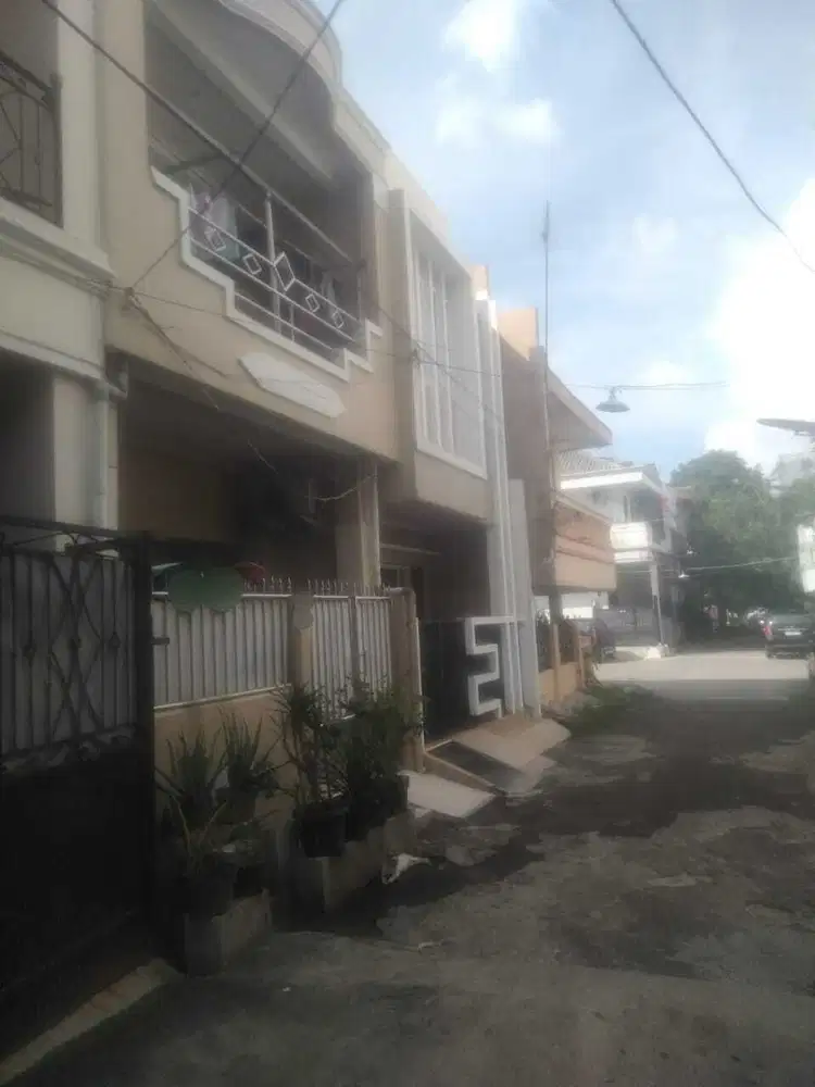 Rumah 2 Lantai Siap Huni & Strategis Di Sunter Karya