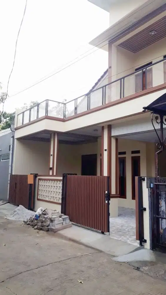 Rumah Brand New Unit Siap Huni Bagus Lokasi Stategis di Galaxy Bekasi