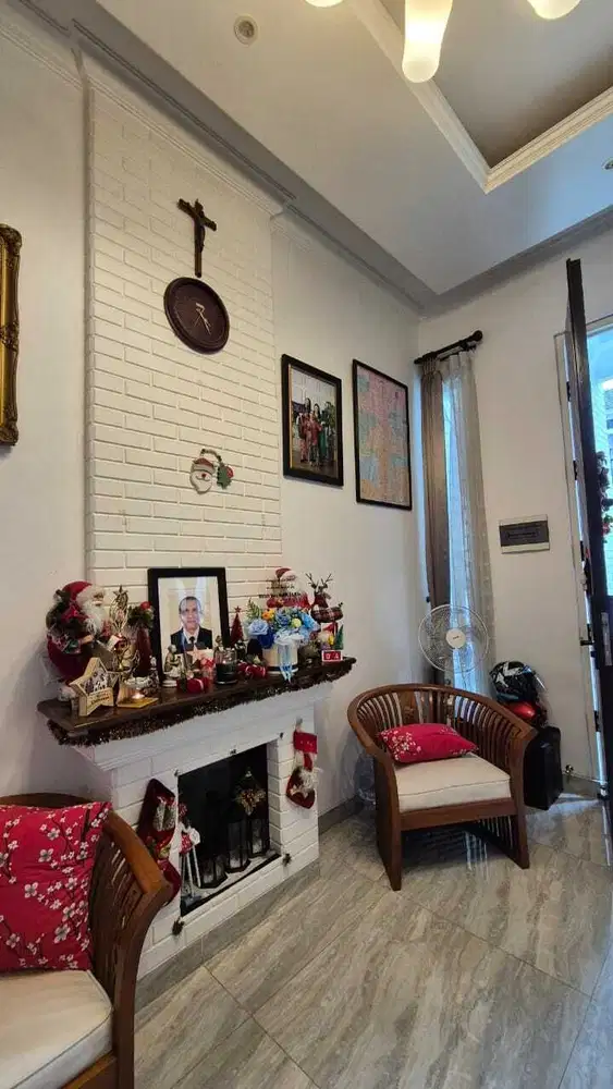 Dijual Rumah Siap Huni Dengan Semi Furnish di JGC, Jakarta Timur