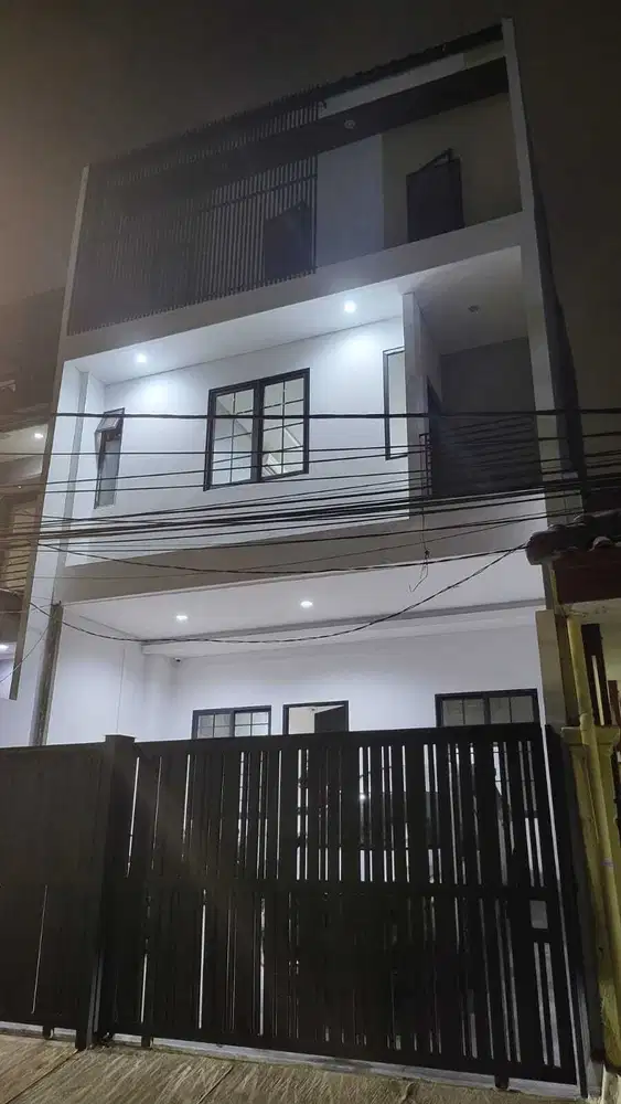 DIJUAL CEPAT RUMAH MINIMALIS 3 LANTAI FULL