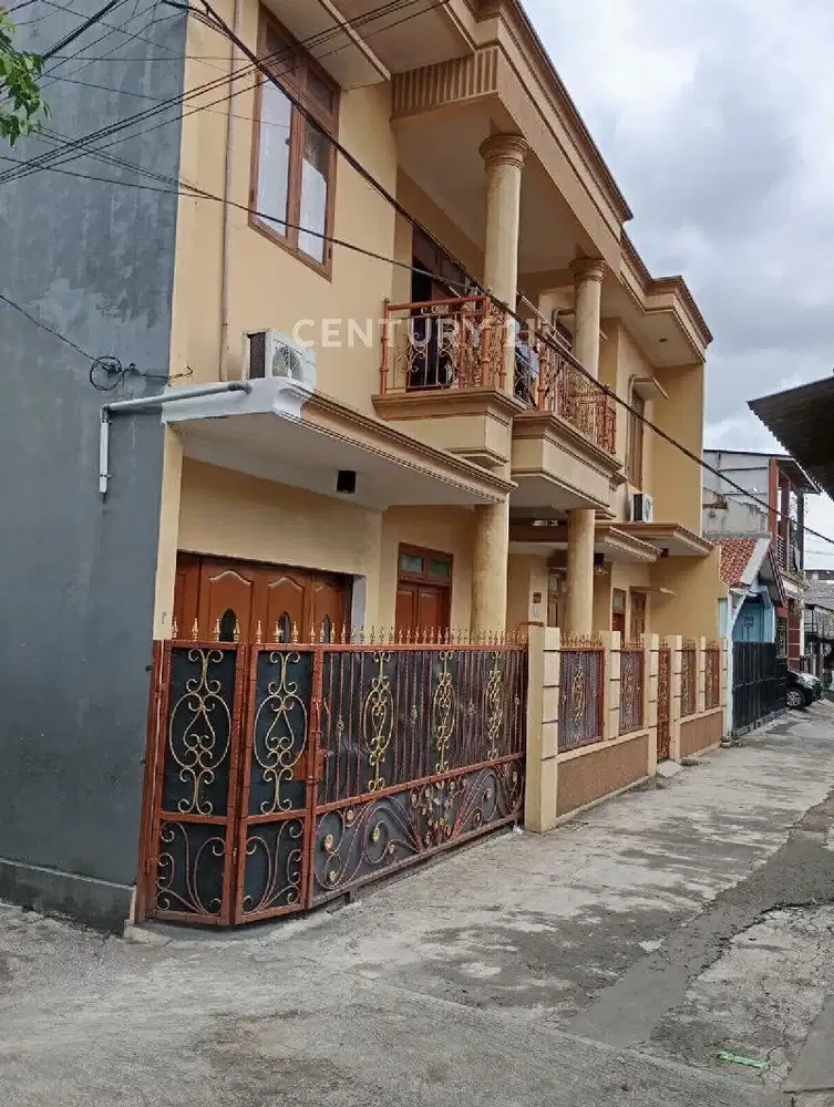 Rumah 2 Lantai  Kokoh Dan Bagus Di Bintara Bekasi Barat S8999