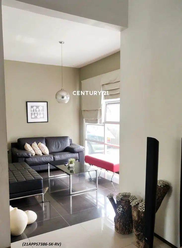 Dijual Rumah Minimalis Ada Halaman Belakang Luas Di Sektor 9