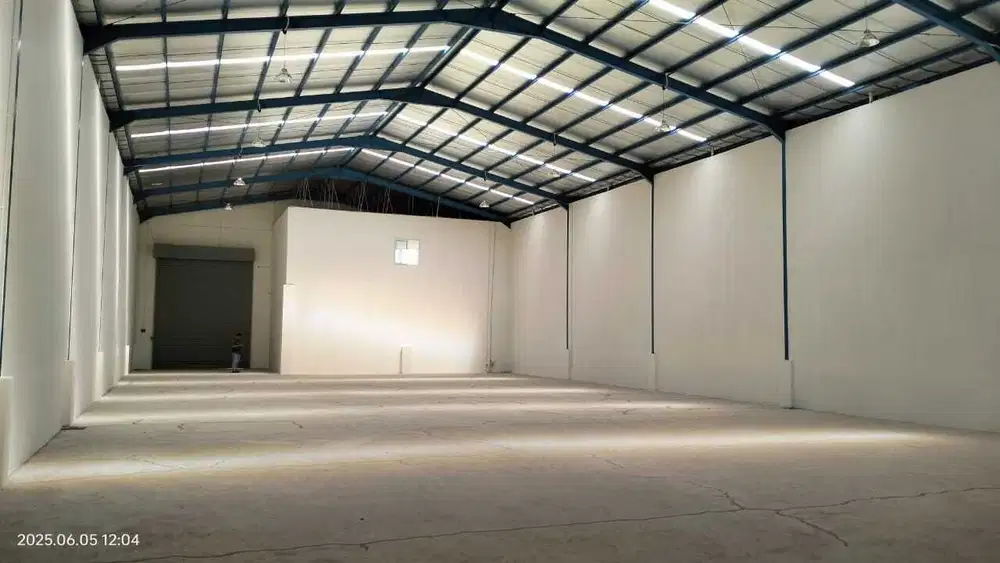 Disewakan Gudang Siap Pakai Jl Raya Parung Panjang Legok Tangerang