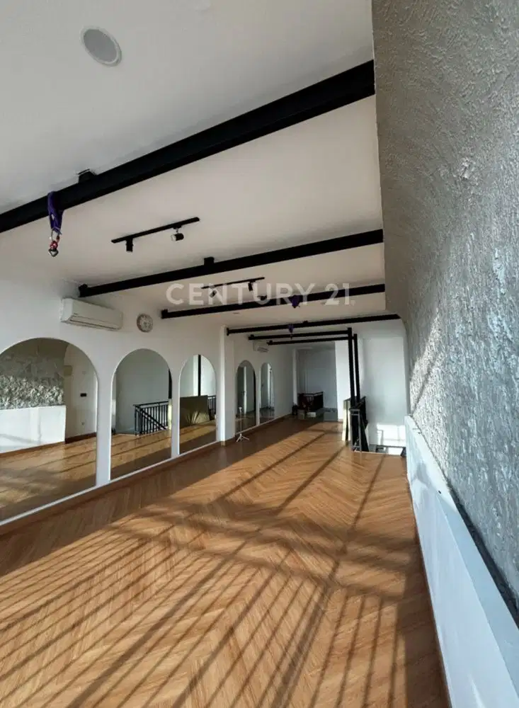 Ruko Golf Island Per Lantai Utk Studio Salon Nail Eyelash Clinic