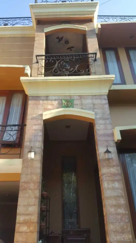 Rumah Cantik Siap Huni Murah Furnised Di Metland Menteng Jakarta