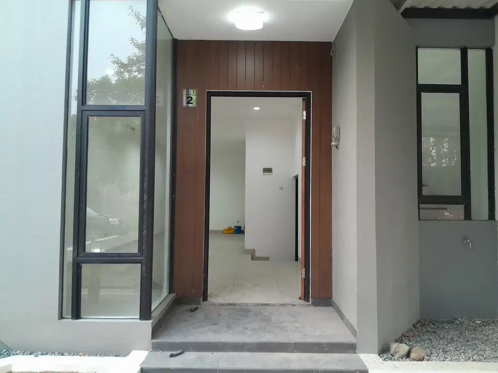 Dijual Rumah 2 Lantai Sudah Renovasi di Metland Menteng Jakarta Timur