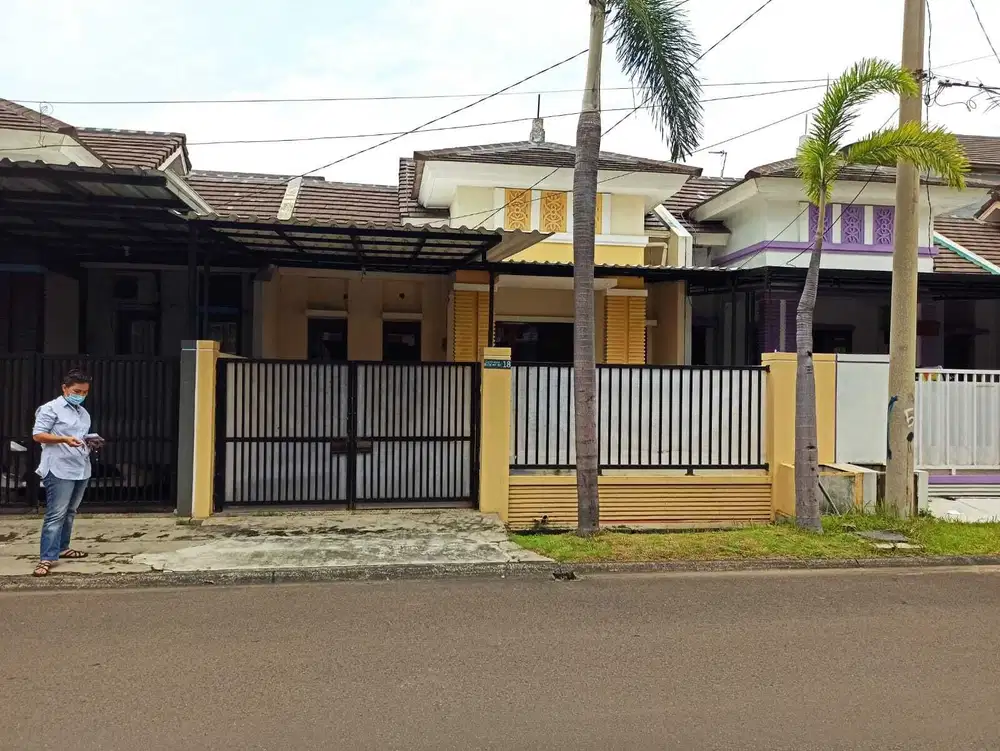 Disewakan Rumah Cluster Aralia di Harapan Indah Bekasi