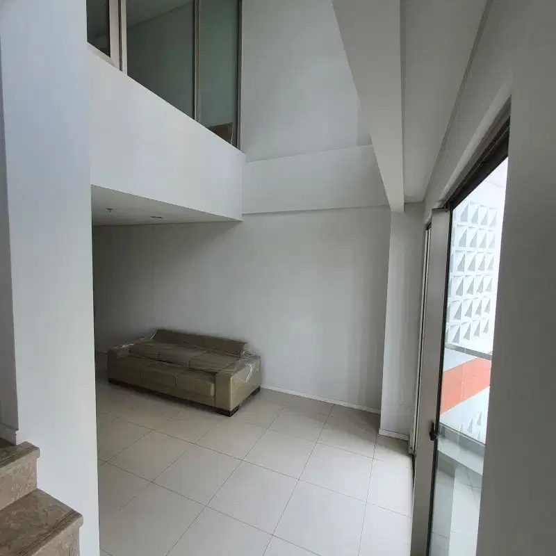 APARTEMEN DEKAT DENGAN KAMPUS BINUS YA DI PADDINGTON HEIGHT  3BR