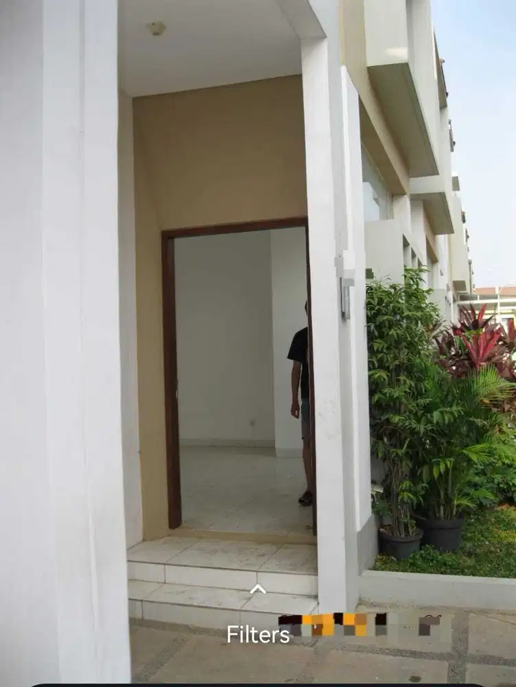 Dijual Rumah Luas dan Nyaman Cluster Alamanda JGC Jakarta Timur