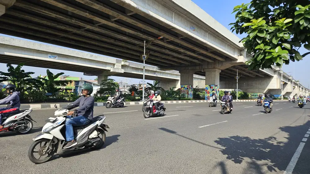 Dijual Cepat Rumah Tua Luas Cocok Kost Area Cipinang Cempedak Jaktim