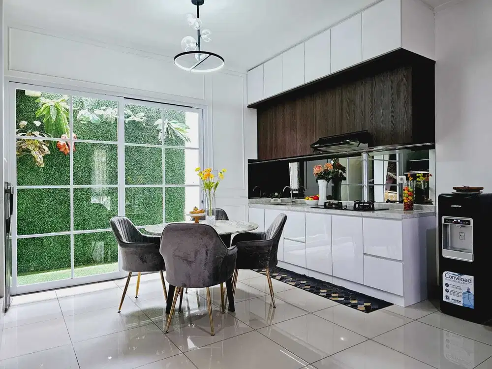 Dijual rumah cantik di sumarecon bekasi