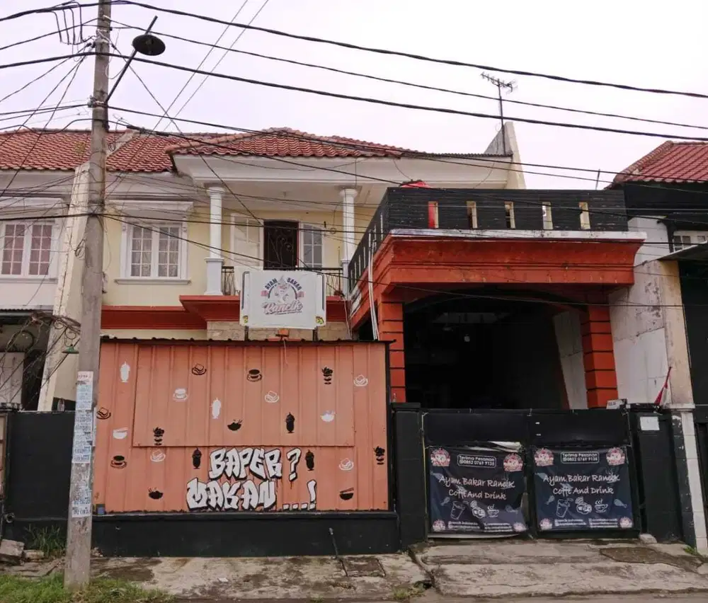 Dijual rumah di boulevard Hijau Harapan Indah.