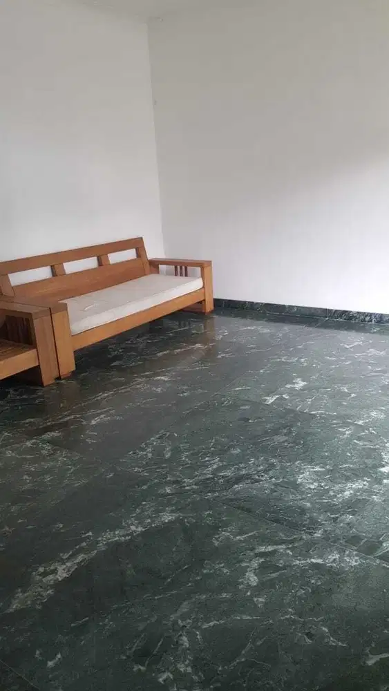 Dijual rumah cantik siap huni di Rawamangun Jakarta Timur