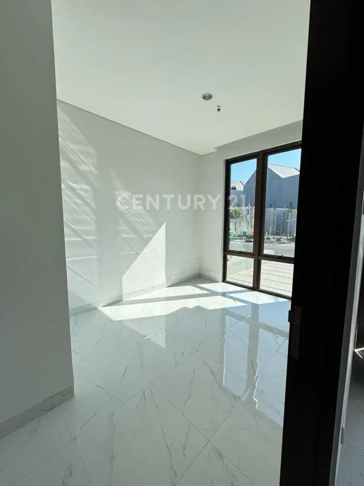 Rumah Mewah Citraland CPI Losari View Pinggir Laut Dekat Siloam