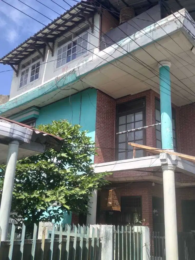 Rumah 3 Lantai Di Dago Timur Selangkah Dari Borma Dago