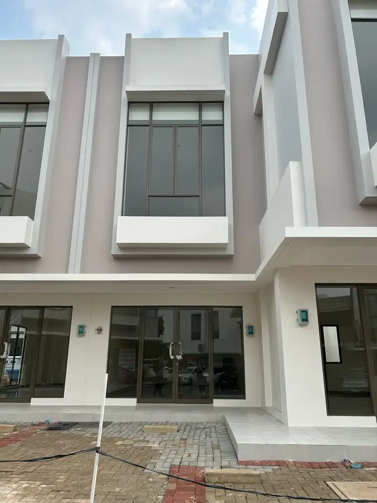 Disewakan Ruko Aniva 2 Lantai di Gading Serpong Daerah Ramai dan Strat