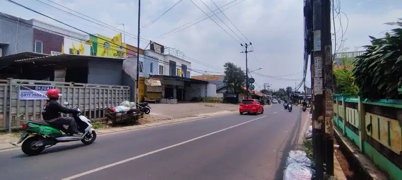 pinggir jalan h Djole pasar lama Bantar Gebang