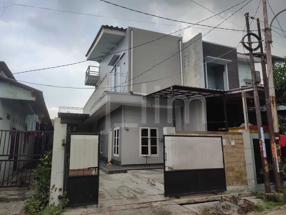 Dijual Cepat Rumah Kost 2 Lantai di Taman Harapan Baru, Bekasi