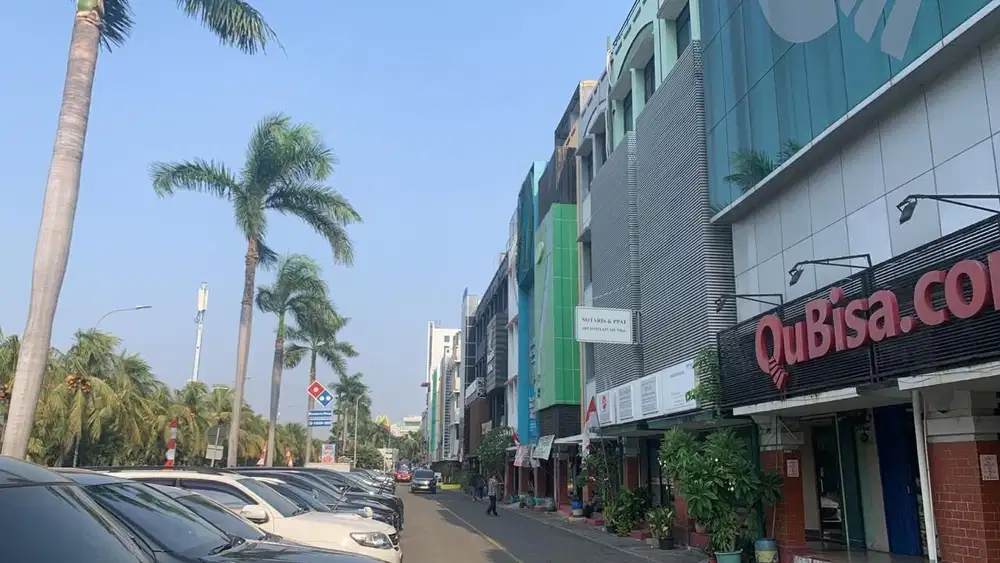 Rukan di Boulevard Artha Gading 4.5 Lantai JUAL CEPAT  Jakarta Utara
