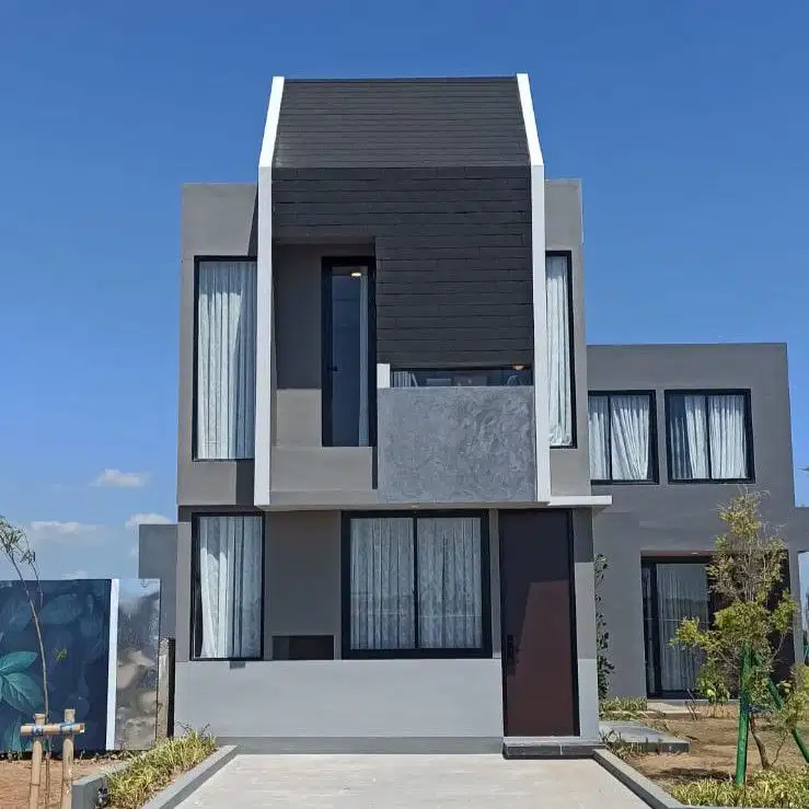 Rumah Murah 2 Lantai Ada kolam tenang dekat kampus unhas