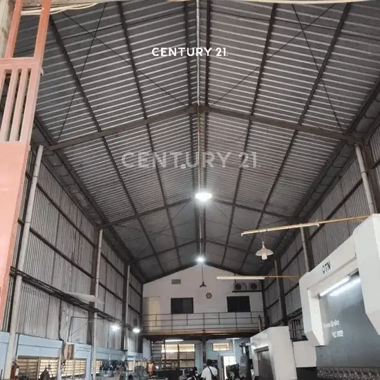 Workshop Di Delta Mas Dekat Gerbang Toll