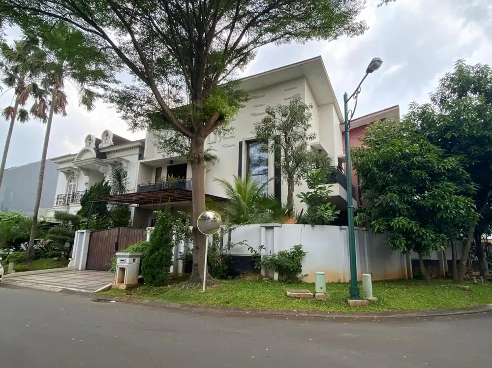 Rumah Mewah Bangunan Mandiri di Cluster Sapphire Gading Serpong