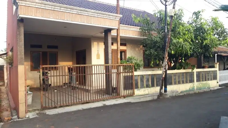 Dijual rumah dekat griya  Margahayu raya buah batu Soekarno Hatta