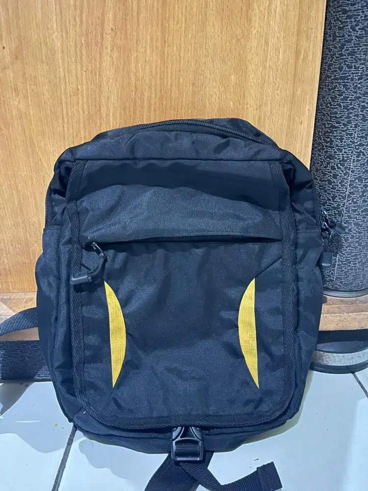 Tas selempang pria