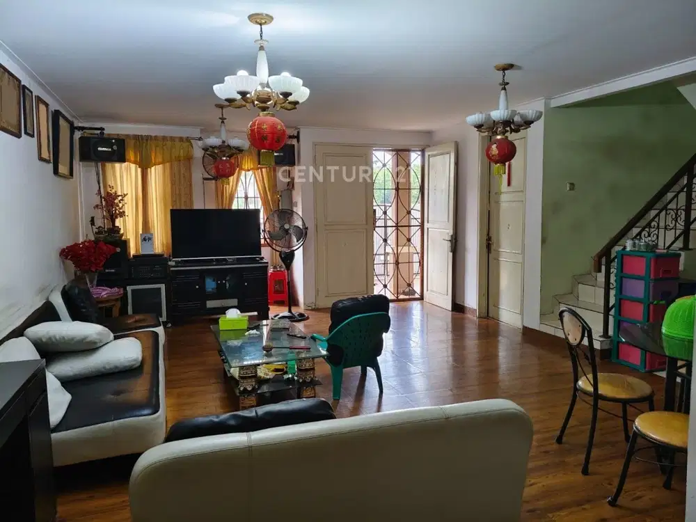 Rumah 2 Lantai  Di Gading Arcadia Kelapa Gading