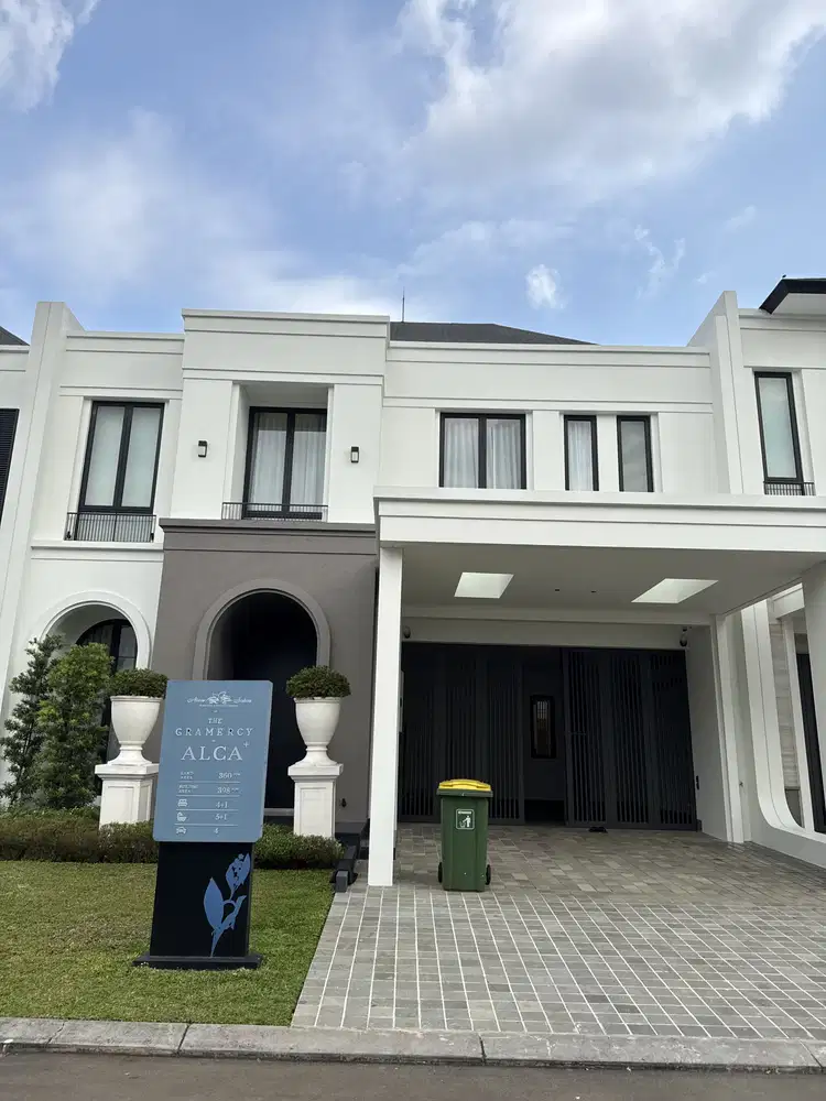 RUMAH DI ALAM SUTERA KAWASAN ELITE LINGKUNGAN BAGUS
