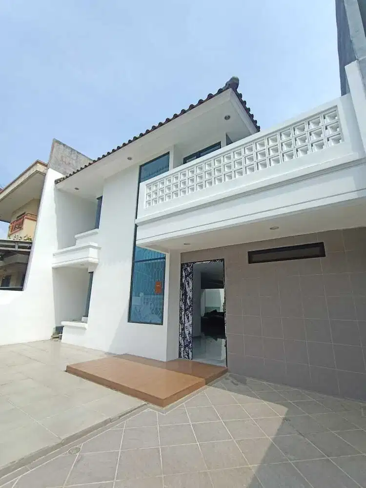 Di Sewakan Rumah Bagus Siap Huni di taman Modern Cakung Jakarta Timur