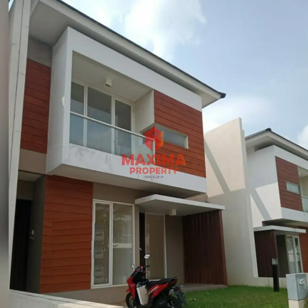 Rumah 2 lantai bsb ivy park