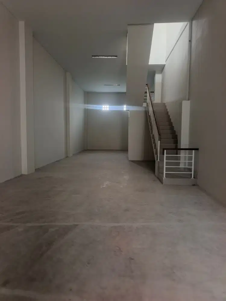 Disewakan gudang di bizz park pulogadung jakarta timur