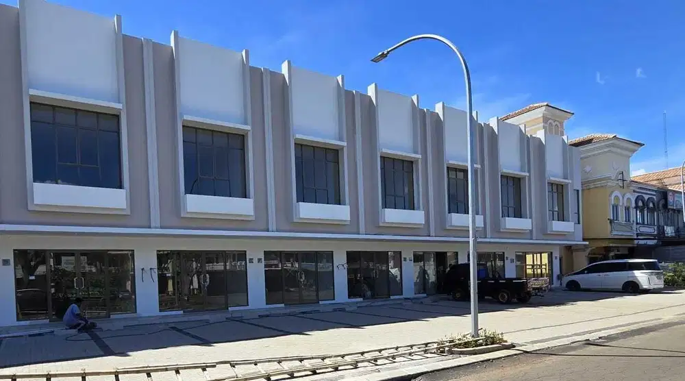 Ruko Hadap Jalan 2lt Siap Pakai Bisa KPR di Gading Serpong