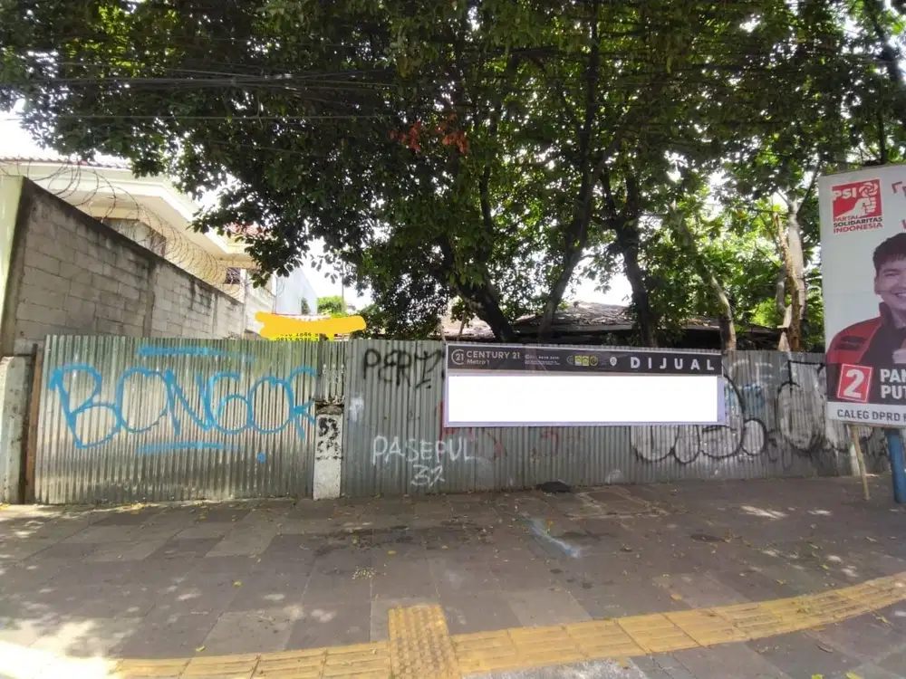 Dijual Rumah Tua di cempaka putih strategis cocok buat usaha cafe/ruko