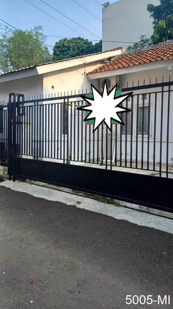 Dijual Rumah Strategis Posisi Hook Di Komplek Kawasan Bintaro